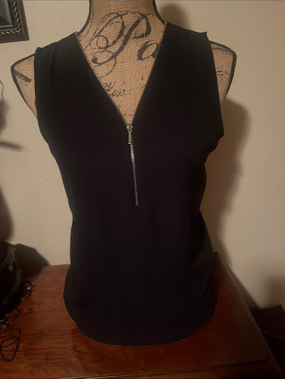 INC International Concepts Black Sleeveless V-Neck Zip Front Tank
